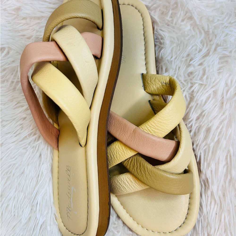 Madewell sandals  women’s 8.5 Cream and Tan Sandals with Chic Design